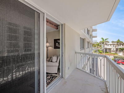 125 Ocean Avenue, Palm Beach Shores, FL 33404