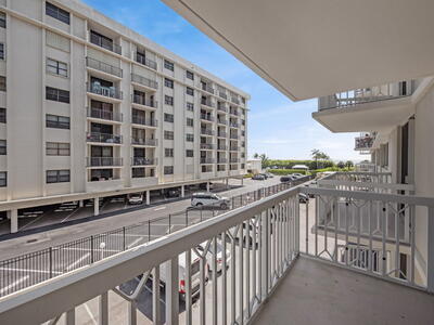 125 Ocean Avenue, Palm Beach Shores, FL 33404