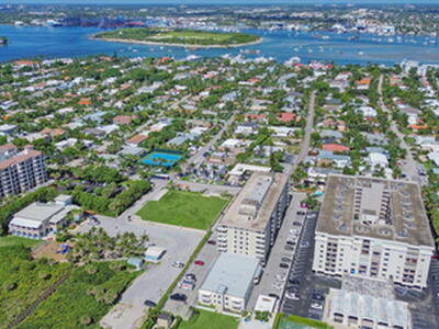 125 Ocean Avenue, Palm Beach Shores, FL 33404