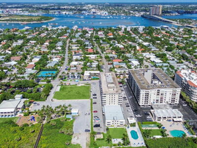 125 Ocean Avenue, Palm Beach Shores, FL 33404