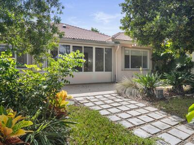 9150 Bay Harbour Circle, West Palm Beach, FL 33411