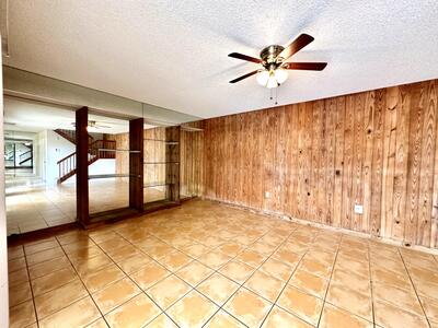 805 8th Way, West Palm Beach, FL 33407