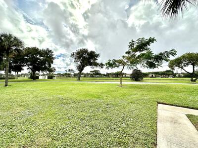 805 8th Way, West Palm Beach, FL 33407