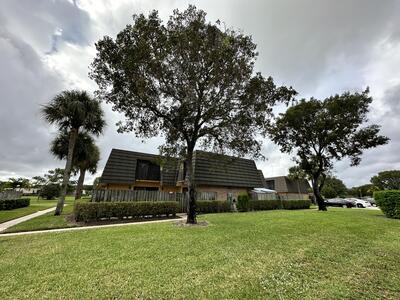 805 8th Way, West Palm Beach, FL 33407