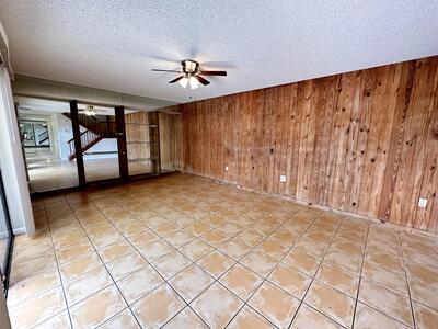 805 8th Way, West Palm Beach, FL 33407