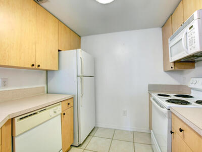 5024 Lantana Road, Lake Worth, FL 33463