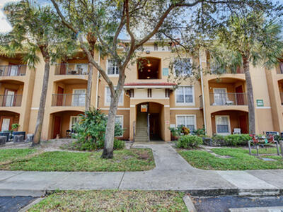 5024 Lantana Road, Lake Worth, FL 33463