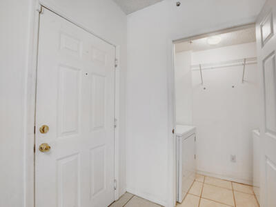 5024 Lantana Road, Lake Worth, FL 33463