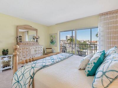 907 Marina Drive, North Palm Beach, FL 33408