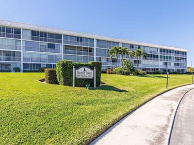 907 Marina Drive, North Palm Beach, FL 33408