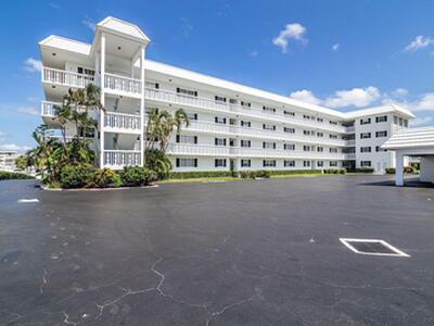 907 Marina Drive, North Palm Beach, FL 33408