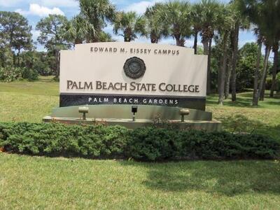 907 Marina Drive, North Palm Beach, FL 33408