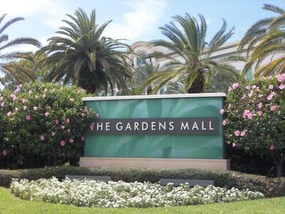 907 Marina Drive, North Palm Beach, FL 33408