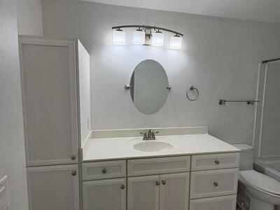 203 SE Camelot Gardens Boulevard, Port Saint Lucie, FL 34952