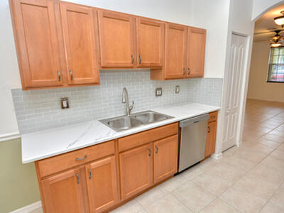 2116 SE Eatonville Drive, Port Saint Lucie, FL 34952