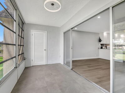 702 Lori Drive, Palm Springs, FL 33461