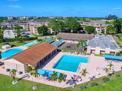 702 Lori Drive, Palm Springs, FL 33461