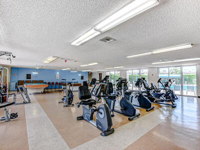 702 Lori Drive, Palm Springs, FL 33461