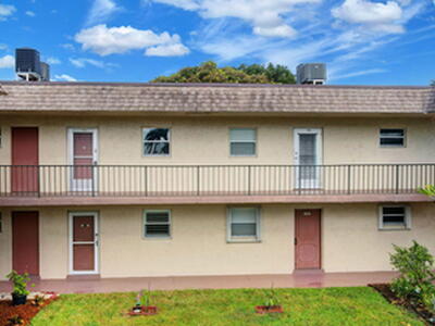 702 Lori Drive, Palm Springs, FL 33461