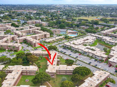 702 Lori Drive, Palm Springs, FL 33461