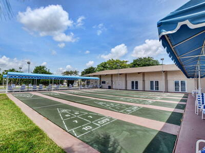 702 Lori Drive, Palm Springs, FL 33461