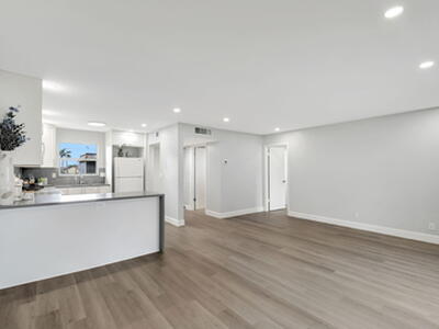 702 Lori Drive, Palm Springs, FL 33461