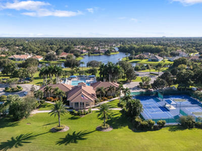 700 SW Great Exuma Cove, Port Saint Lucie, FL 34986