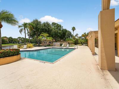 4871 Via Palm Lakes, West Palm Beach, FL 33417