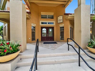 4871 Via Palm Lakes, West Palm Beach, FL 33417