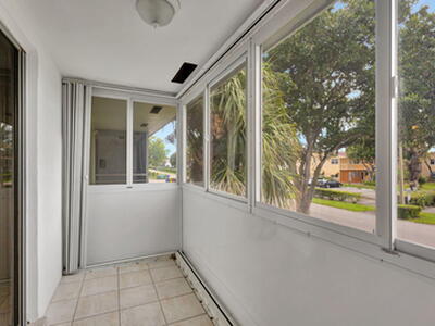 162 Coventry G, West Palm Beach, FL 33417