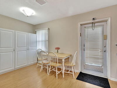 162 Coventry G, West Palm Beach, FL 33417