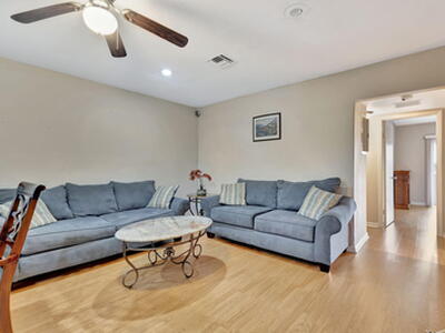 162 Coventry G, West Palm Beach, FL 33417