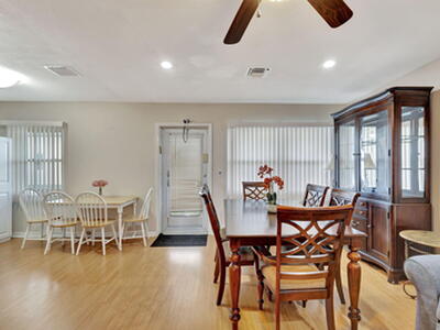 162 Coventry G, West Palm Beach, FL 33417