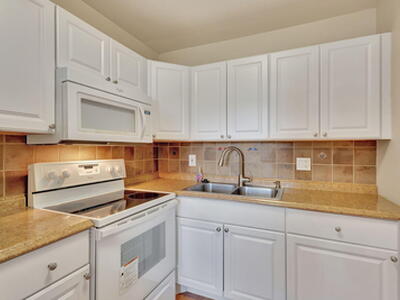 162 Coventry G, West Palm Beach, FL 33417