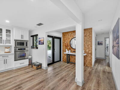 12 Leeward Circle, Tequesta, FL 33469