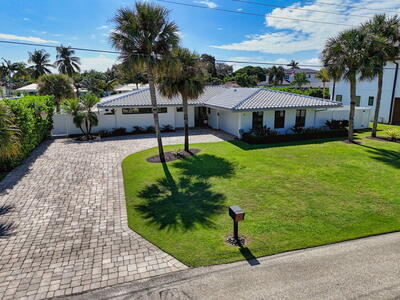 12 Leeward Circle, Tequesta, FL 33469