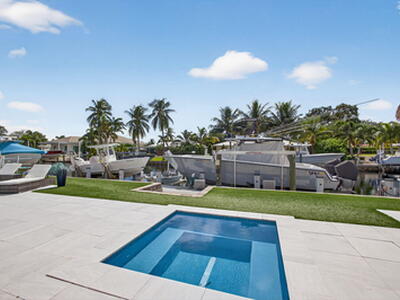 12 Leeward Circle, Tequesta, FL 33469