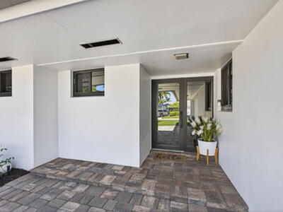 12 Leeward Circle, Tequesta, FL 33469