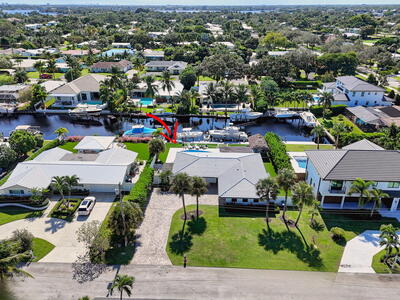 12 Leeward Circle, Tequesta, FL 33469