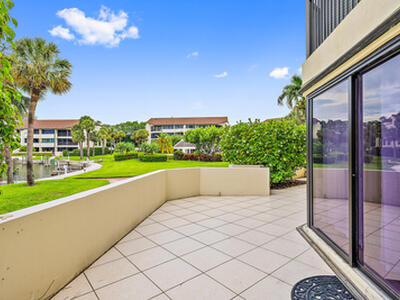 1141 Marine Way E, North Palm Beach, FL 33408