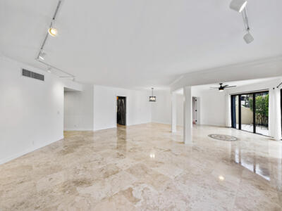 1141 Marine Way E, North Palm Beach, FL 33408