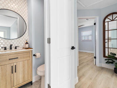 902 SW 17 Street, Boynton Beach, FL 33426