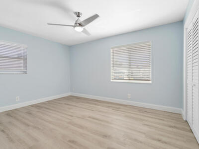 902 SW 17 Street, Boynton Beach, FL 33426