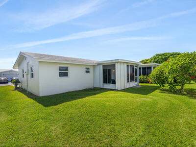 902 SW 17 Street, Boynton Beach, FL 33426