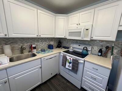 88 Monaco B, Delray Beach, FL 33446