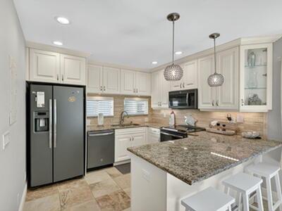 950 S Kanner Highway, Stuart, FL 34994