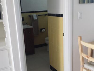 100 Cascade Lane, Palm Beach Shores, FL 33404