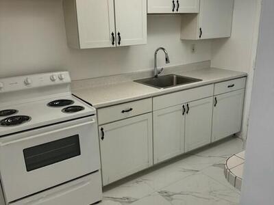 2285 NE 172nd Street, North Miami Beach, FL 33160