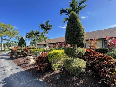 812 Sky Pine Way, Greenacres, FL 33415