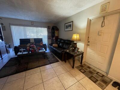 812 Sky Pine Way, Greenacres, FL 33415